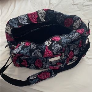 New Vera Bradley medium medium travel bag